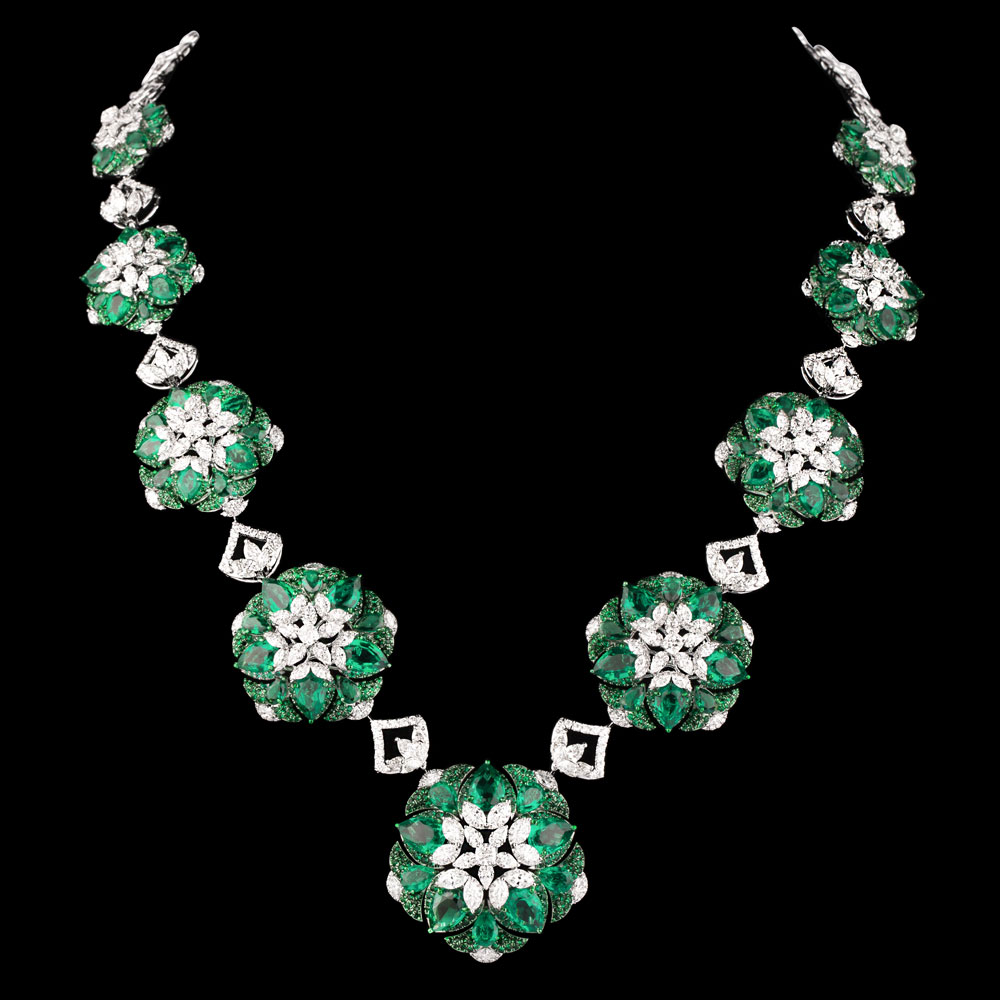 18K White Gold EXCLUSIVE NECKLACES