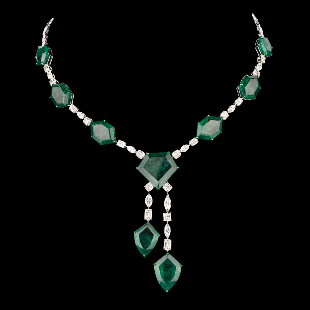 Gemstone Necklaces – 18K White Gold | Gharenu GH078NCKSPJNK-0098(E)