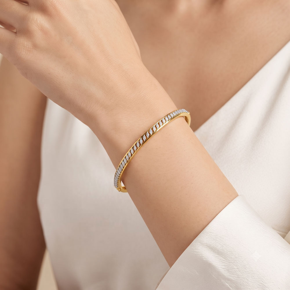 Exclusive Bangles – 18K Two Tone (Rose Gold + Yellow Gold) | Gharenu GH062BNGTBNF-0826 Exclusive Bangles – 18K Two Tone (Rose Gold + Yellow Gold) | Gharenu GH062BNGTBNF-0826