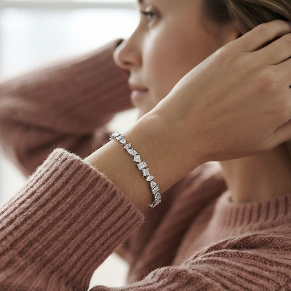 Pointer Bracelets – 14K White Gold | Gharenu GH004WBRNDP11276 Pointer Bracelets – 14K White Gold | Gharenu GH004WBRNDP11276